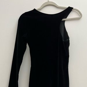 One shoulder velvet dress